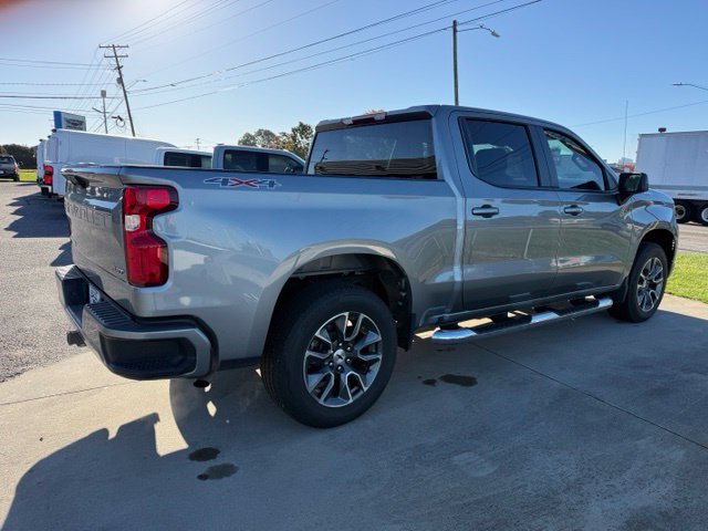 Used 2025 Chevrolet Silverado 1500 RST AWD/4WD image 9