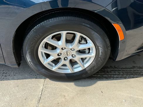 Used 2022 Chrysler Pacifica Touring-L w/ Uconnect Theater Family Group FWD image 60