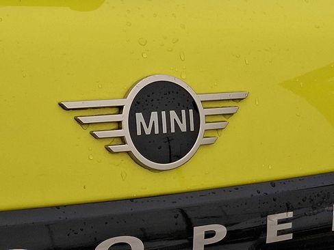 Certified 2025 MINI Cooper S image 27