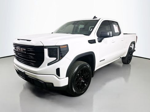 Used 2023 GMC Sierra 1500 Elevation AWD/4WD image 3