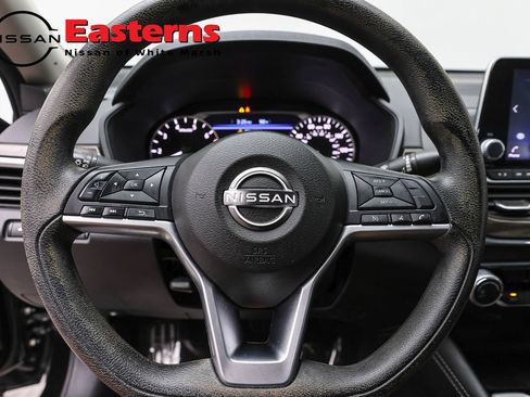 Used 2023 Nissan Altima 2.5 SV AWD/4WD image 10
