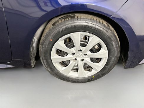 Used 2024 Toyota Corolla LE FWD image 40