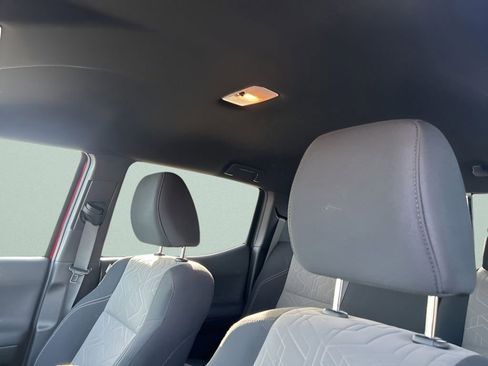 Used 2021 Toyota Tacoma TRD Sport w/ Technology Package image 19