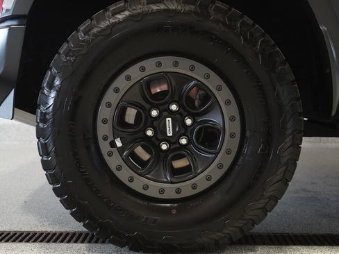 Used 2023 Ford F150 Raptor AWD/4WD image 9