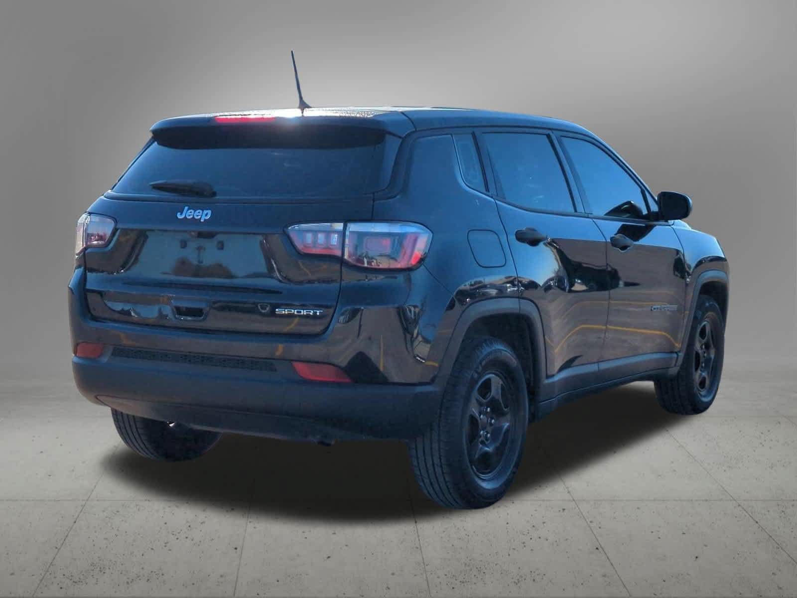 Used 2018 Jeep Compass Sport FWD image 6