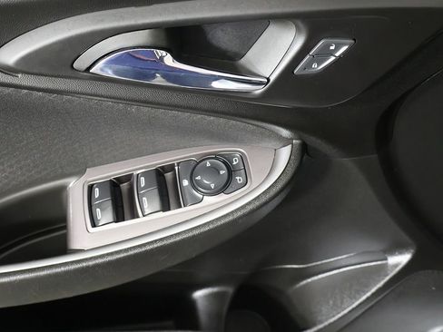 Used 2023 Chevrolet Malibu LS FWD image 28