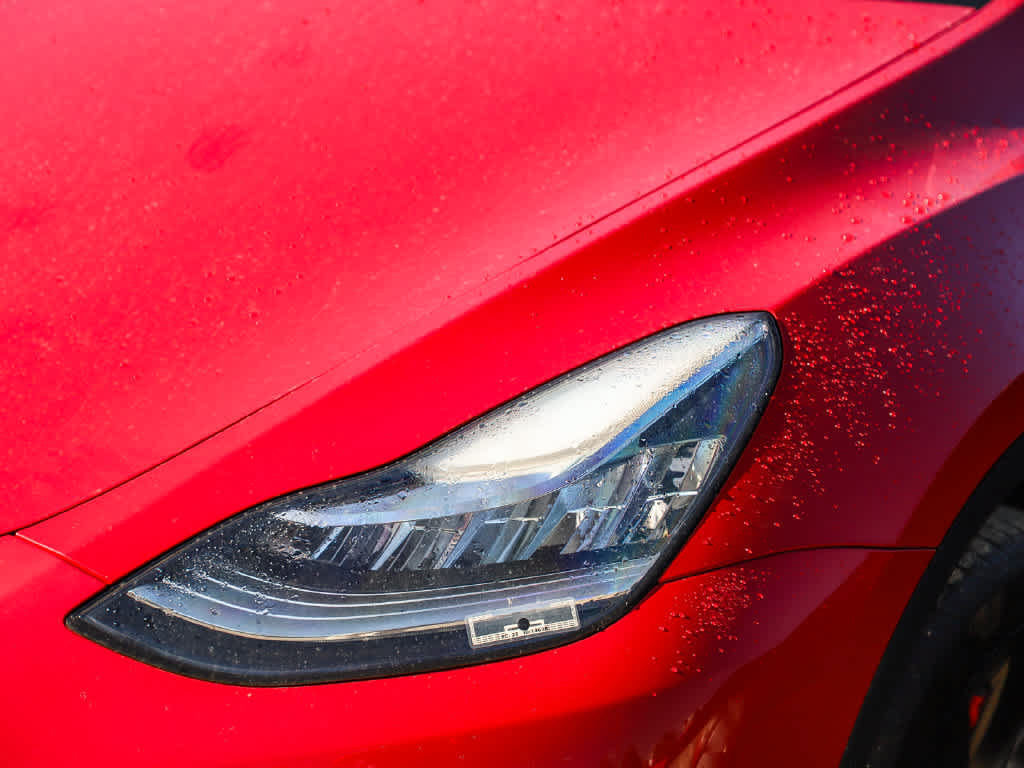 Used 2022 Tesla Model Y Long Range AWD/4WD image 6