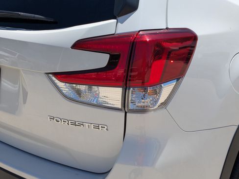 Used 2024 Subaru Forester Limited AWD/4WD image 12