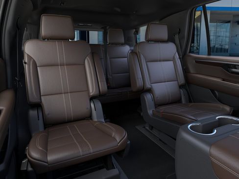 New 2026 Chevrolet Tahoe High Country AWD/4WD image 17