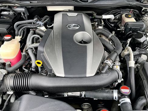 Used 2016 Lexus RC 200t image 33