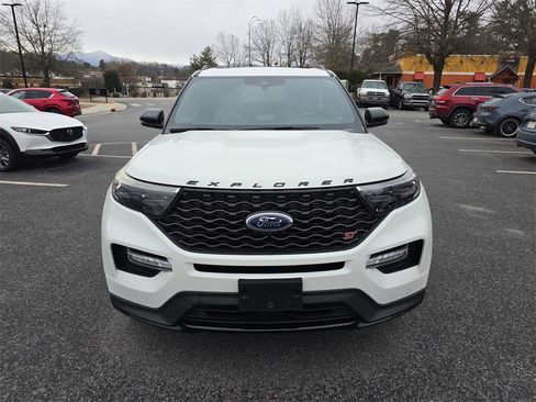 Used 2022 Ford Explorer ST w/ Equipment Group 401A image 8