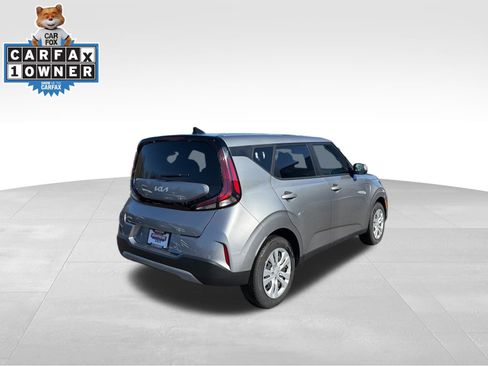 Used 2025 Kia Soul LX image 5