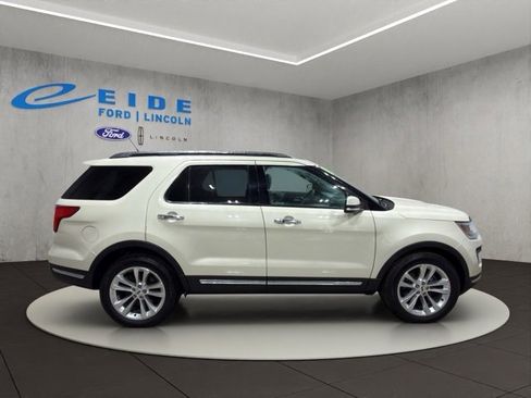 Used 2018 Ford Explorer Limited image 5