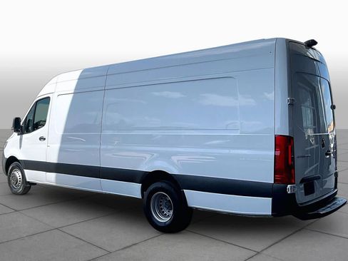 Used 2024 Mercedes-Benz Sprinter 3500 image 11