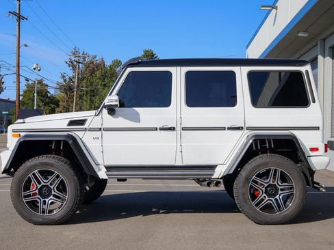 Used 2017 Mercedes-Benz G 550 Squared image 11