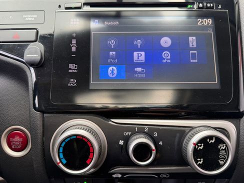 Used 2016 Honda Fit EX image 19