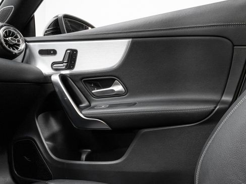 Used 2020 Mercedes-Benz CLA 45 AMG 4MATIC image 11