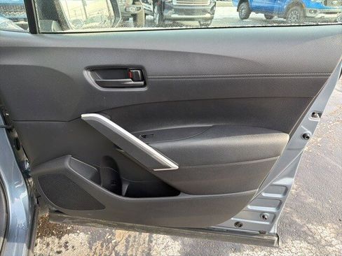 Used 2024 Toyota Corolla Cross LE image 39