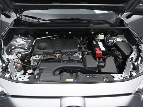 Used 2023 Toyota RAV4 LE FWD image 19