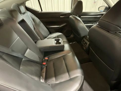 Used 2019 Nissan Altima 2.0 Edition One FWD image 14
