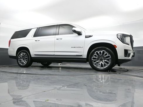 Used 2023 GMC Yukon XL Denali Ultimate AWD/4WD image 48