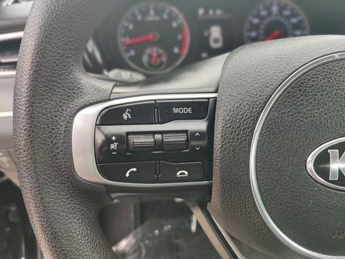 Used 2021 Kia K5 LX FWD image 11