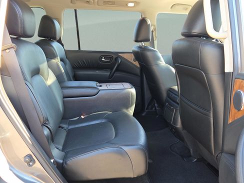 Used 2021 Nissan Armada SL w/ Captain's Chairs Package AWD/4WD image 16