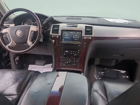 Used 2007 Cadillac Escalade ESV AWD w/ Information Package image 48