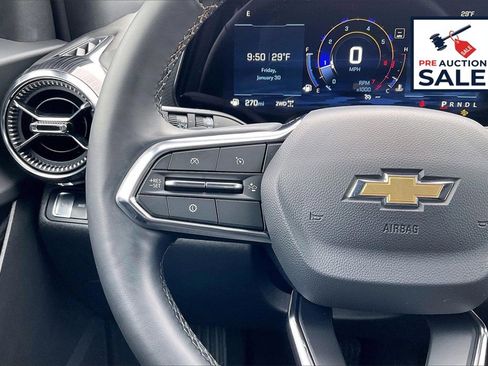 Used 2025 Chevrolet Equinox LT image 18