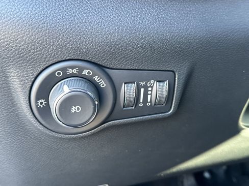 New 2026 Jeep Compass Trailhawk image 17