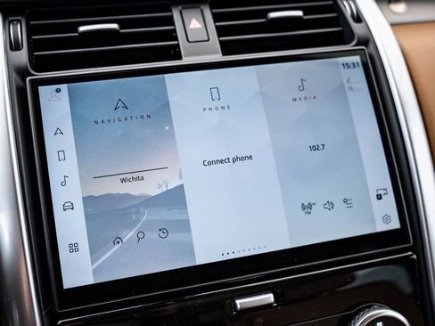 New 2026 Land Rover Discovery Limited Edition image 27