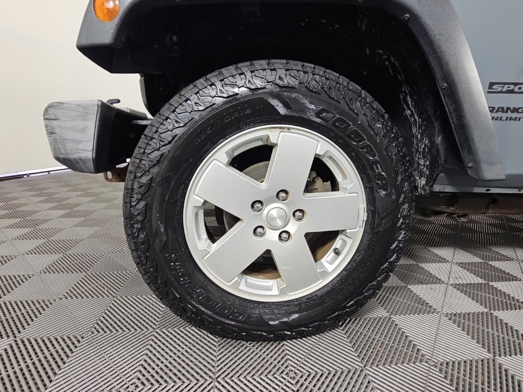 Used 2015 Jeep Wrangler Unlimited Sport w/ Quick Order Package 24S AWD/4WD image 10
