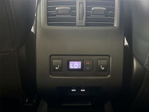 New 2026 Mitsubishi Outlander SEL image 23