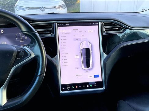 Used 2016 Tesla Model S 70 RWD image 15