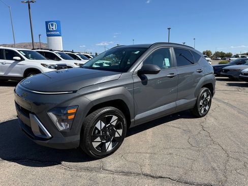 Used 2024 Hyundai Kona SEL AWD/4WD image 1