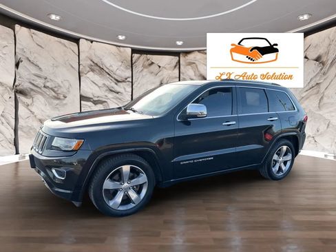 Used 2014 Jeep Grand Cherokee Overland w/ Advanced Technology Group AWD/4WD image 8