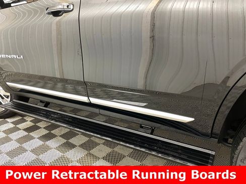 Used 2021 GMC Yukon Denali w/ Denali Ultimate Package image 19