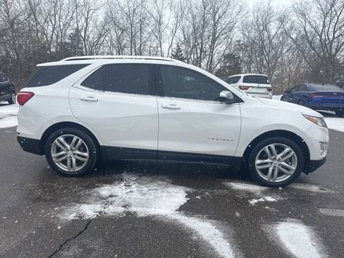Used 2019 Chevrolet Equinox Premier image 3