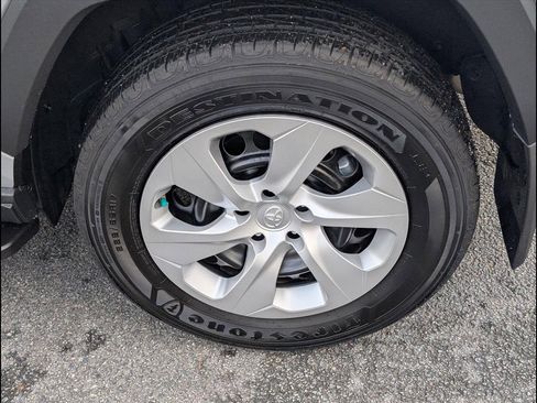 Used 2025 Toyota RAV4 LE image 21