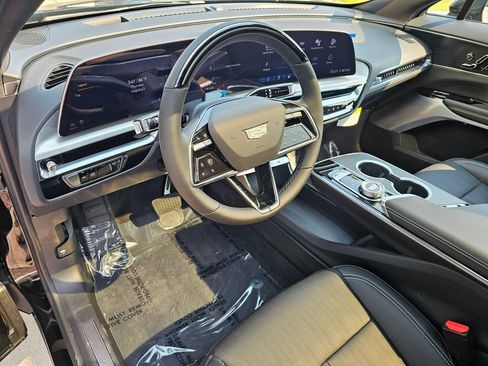 New 2026 Cadillac Lyriq Premium Sport AWD/4WD image 20