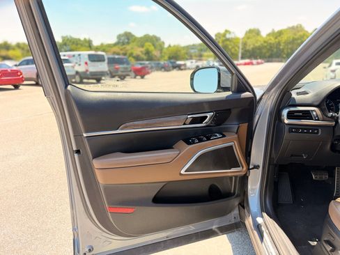 Used 2021 Kia Telluride SX w/ SX Prestige Package AWD/4WD image 11