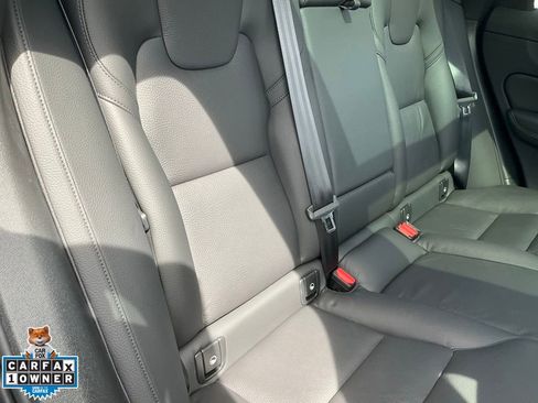 Used 2025 Volvo XC60 B5 Plus image 52