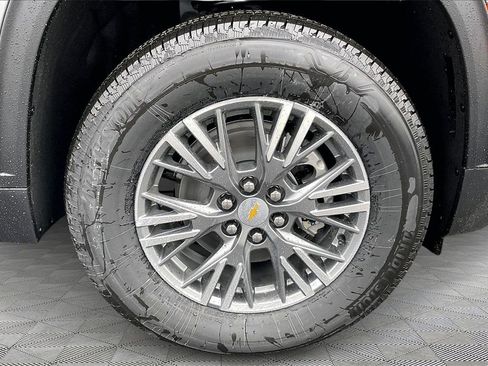 New 2026 Chevrolet Traverse LT w/ Driver Confidence Package image 15