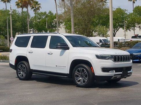 Certified 2024 Jeep Wagoneer Series II image 2