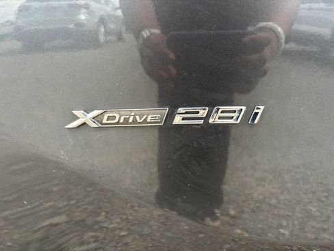 Used 2016 BMW X1 xDrive28i AWD/4WD image 3