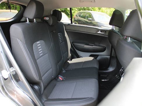Used 2017 Kia Sportage LX w/ LX Popular Package FWD image 28