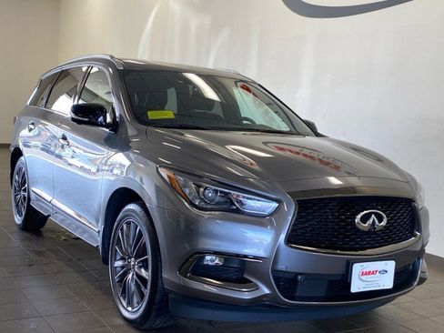 Used 2020 INFINITI QX60 Luxe w/ Edition 30 Essential Package image 2