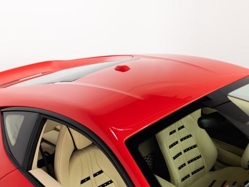 Certified 2018 Ferrari 812 Superfast image 27