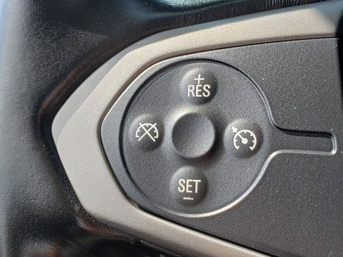 Used 2016 Chevrolet Colorado Z71 AWD/4WD image 23