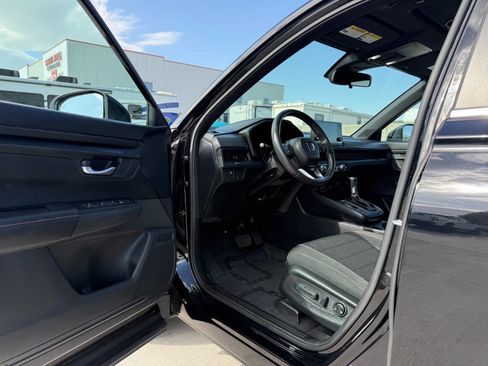 Used 2024 Honda CR-V Sport image 17